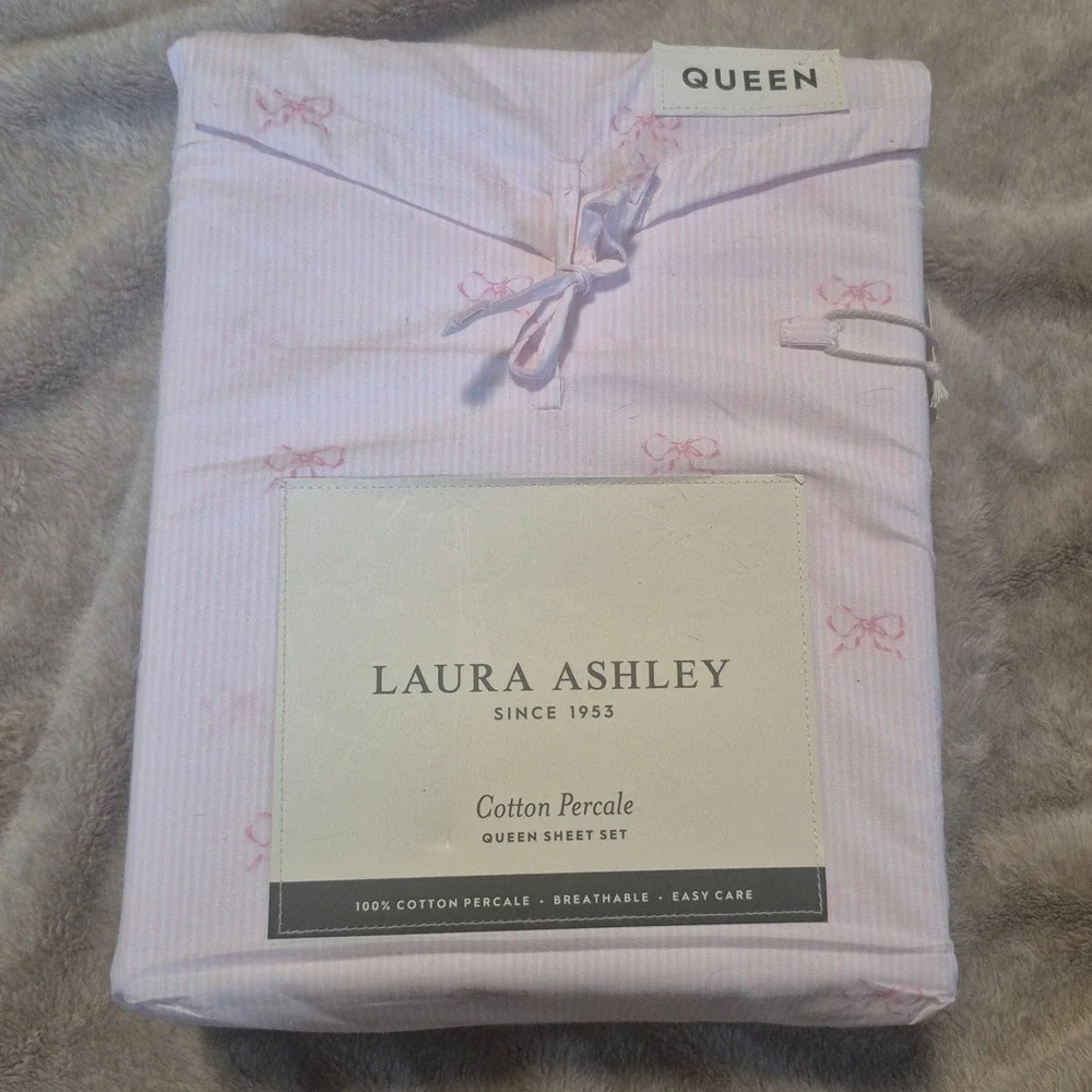 Laura Ashley Queen Sheet Set Cotton Percale Curtsey Bow Pink Pinstripe 4pc NEW